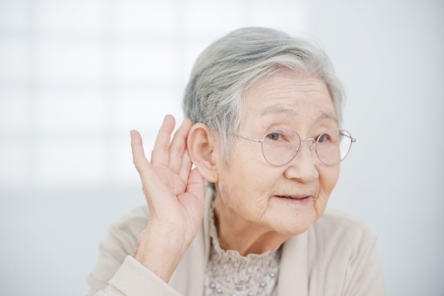 突発性難聴の原因？　高齢者と生活習慣病の深い関連
