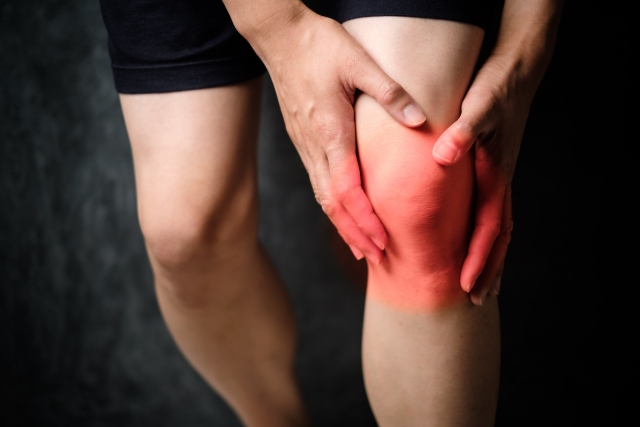 変形性膝関節症の治し方とオステオパシーの効果