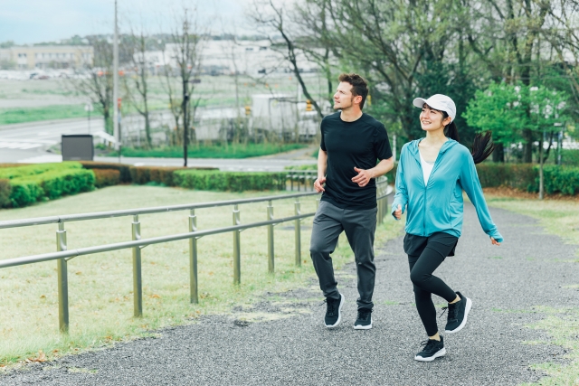 むずむず脚症候群と運動不足の関連性